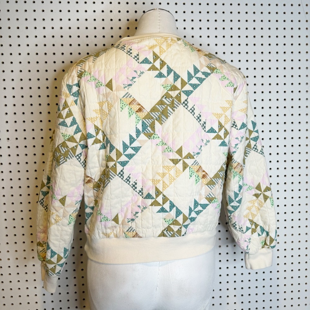 Universal Thread | Women’s Quilted Pullover Sweat… - image 3